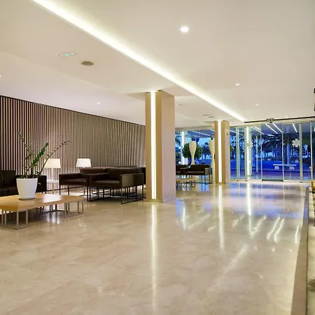 מלון Akeah Broncemar 4*