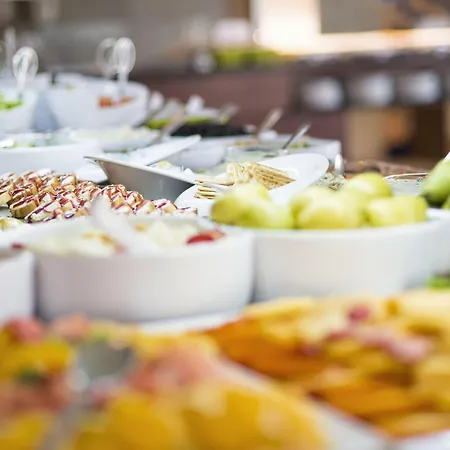 Hotel Akeah Broncemar