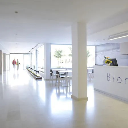 Akeah Broncemar Πλάγια ντελ Ινγκλές