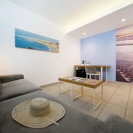 Akeah Broncemar Hotel 4*
