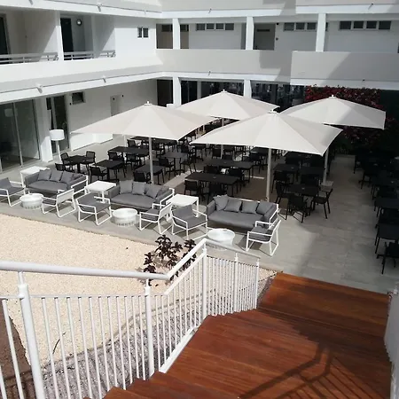 Hotel Akeah Broncemar