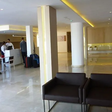 Akeah Broncemar Hotel 4*